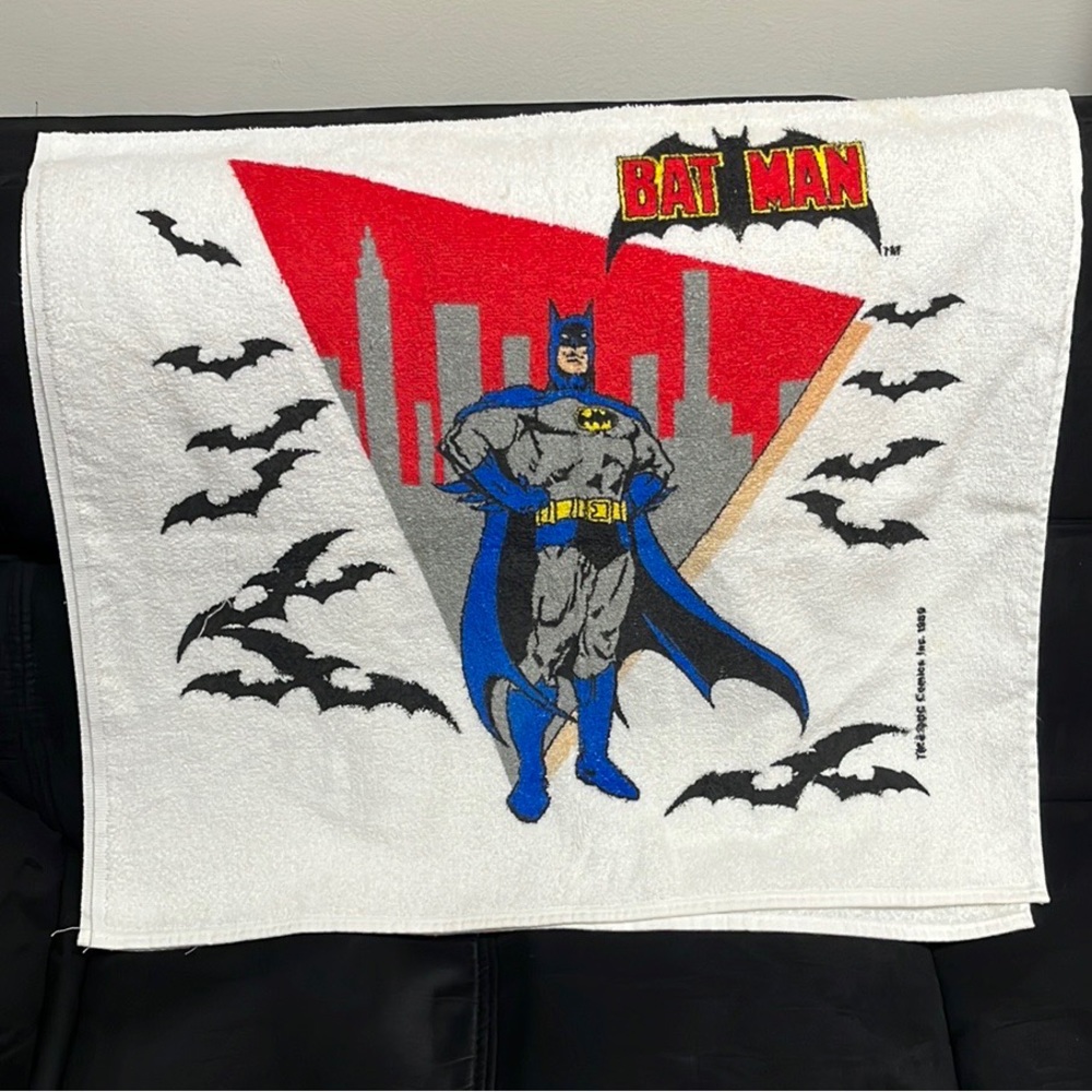 Vintage 1989 DC Comics BATMAN Beach Bath Towel 24" x 45"